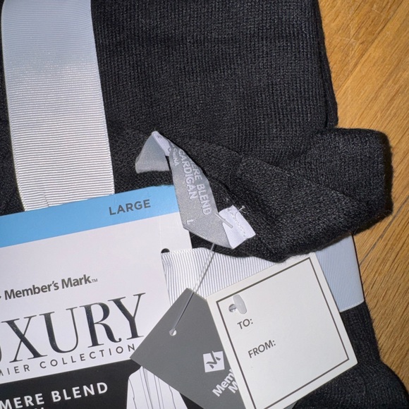 Member's Mark Black Cashmere Blend Cardigan - Picture 2 of 3